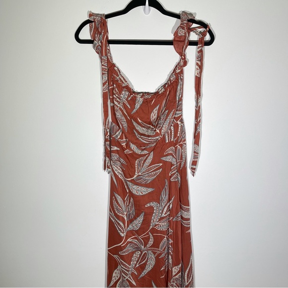 Vici In Full Force Off The Shoulder Maxi Dress With Slit Tropical Print Size M - Picture 3 of 8